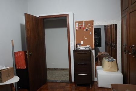 Casa à venda com 353m², 5 quartos e 4 vagasQuarto 4