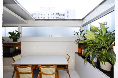 Apartamento à venda com 60m², 1 quarto e 1 vagaCopa