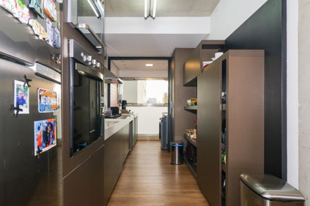 Apartamento à venda com 70m², 1 quarto e 2 vagas Apartamento à venda com 70m², 1 quarto e 2 vagasCozinha