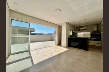 Casa de condomínio à venda com 300m², 3 quartos e 4 vagas Casa de condomínio à venda com 300m², 3 quartos e 4 vagasFoto 03