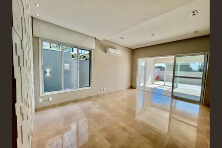 Casa de condomínio à venda com 300m², 3 quartos e 4 vagas Casa de condomínio à venda com 300m², 3 quartos e 4 vagasFoto 12