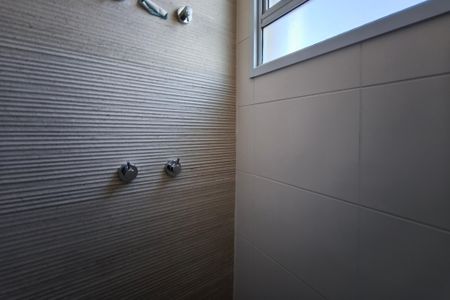 Apartamento à venda com 66m², 2 quartos e 1 vaga Apartamento à venda com 66m², 2 quartos e 1 vagaBanheiro Suíte