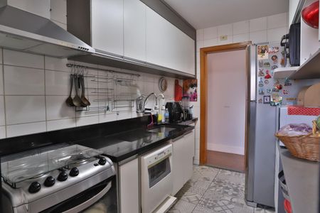 Apartamento à venda com 87m², 3 quartos e 2 vagas Apartamento à venda com 87m², 3 quartos e 2 vagasCozinha