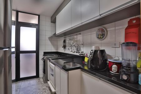 Apartamento à venda com 87m², 3 quartos e 2 vagas Apartamento à venda com 87m², 3 quartos e 2 vagasCozinha
