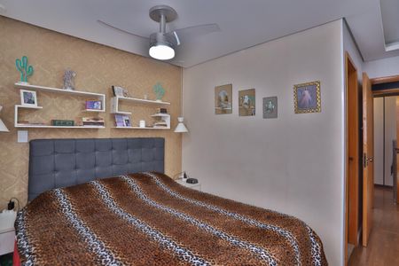 Apartamento à venda com 87m², 3 quartos e 2 vagas Apartamento à venda com 87m², 3 quartos e 2 vagasSuíte