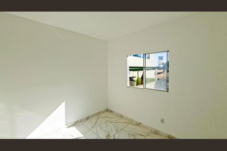 Apartamento à venda com 90m², 4 quartos e 1 vagaQuarto 2