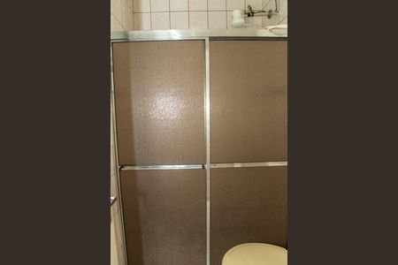 Casa à venda com 160m², 3 quartos e 2 vagas Casa à venda com 160m², 3 quartos e 2 vagasBanheiro de Serviço