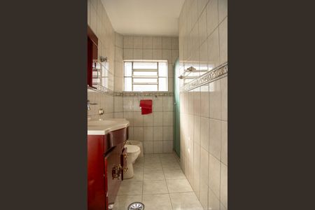 Casa à venda com 160m², 3 quartos e 2 vagas Casa à venda com 160m², 3 quartos e 2 vagasBanheiro