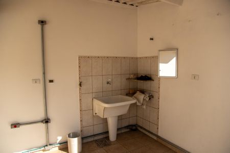 Casa à venda com 160m², 3 quartos e 2 vagas Casa à venda com 160m², 3 quartos e 2 vagasÁrea de Serviço