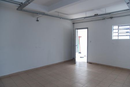 Casa à venda com 160m², 3 quartos e 2 vagas Casa à venda com 160m², 3 quartos e 2 vagasSala