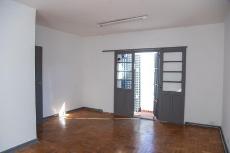 Casa à venda com 160m², 3 quartos e 2 vagas Casa à venda com 160m², 3 quartos e 2 vagasQuarto 2