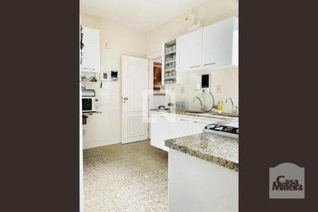Apartamento à venda com 150m², 4 quartos e 3 vagasCozinha 