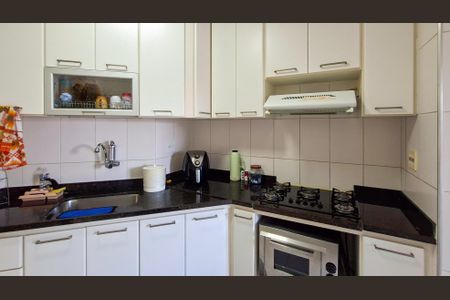 Apartamento à venda com 80m², 3 quartos e 2 vagasCozinha