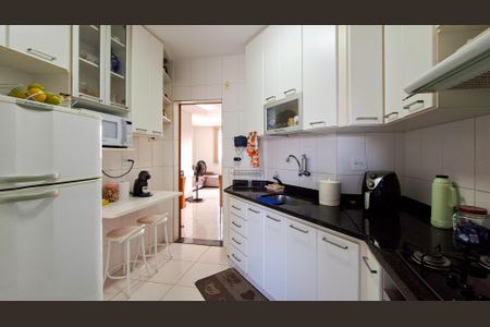 Apartamento à venda com 80m², 3 quartos e 2 vagasCozinha