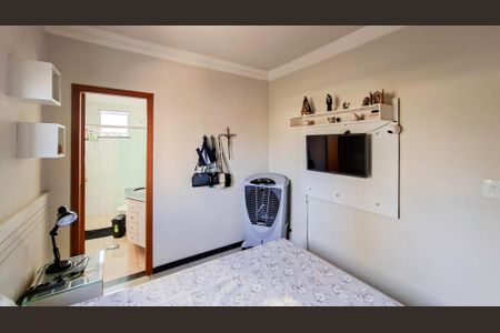 Apartamento à venda com 80m², 3 quartos e 2 vagasSuíte