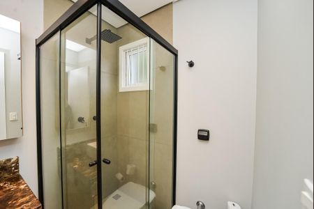 Casa à venda com 330m², 3 quartos e 8 vagas Casa à venda com 330m², 3 quartos e 8 vagasBanheiro Social