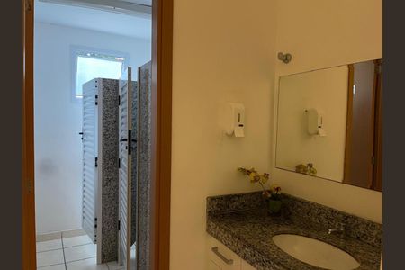 Apartamento à venda com 82m², 3 quartos e 1 vagaÁrea comum - Banheiros