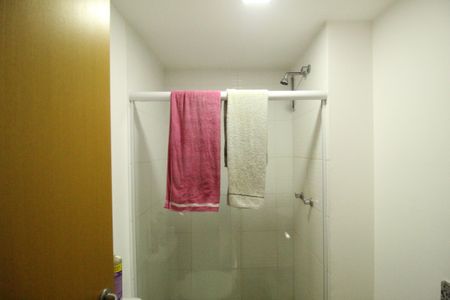 Apartamento à venda com 82m², 3 quartos e 1 vagaBanheiro da suíte 2