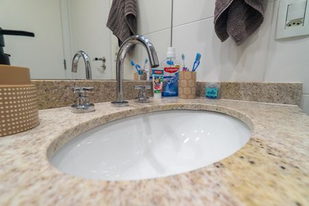 Apartamento à venda com 79m², 2 quartos e 1 vaga Apartamento à venda com 79m², 2 quartos e 1 vagaBanheiro Social