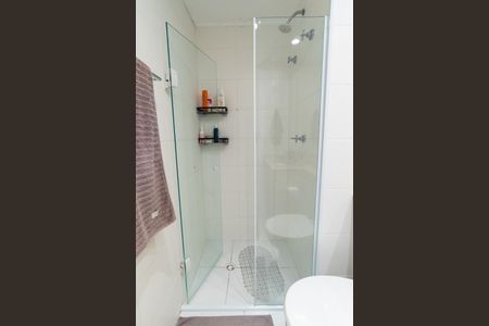 Apartamento à venda com 79m², 2 quartos e 1 vaga Apartamento à venda com 79m², 2 quartos e 1 vagaBanheiro Social