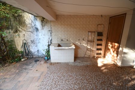 Casa à venda com 330m², 3 quartos e 6 vagasÁrea de Serviço