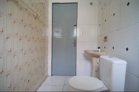 Apartamento para alugar com 60m², 2 quartos e sem vagaBanheiro