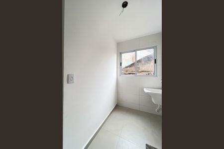 Apartamento à venda com 33m², 1 quarto e sem vaga Apartamento à venda com 33m², 1 quarto e sem vagaCozinha e Área de Serviço
