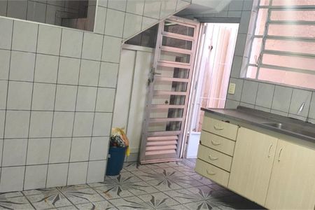 Casa à venda com 220m², 3 quartos e 2 vagas