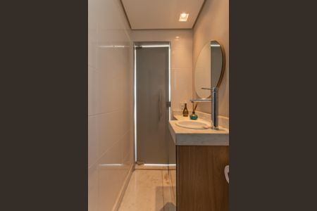 Apartamento para alugar com 209m², 4 quartos e 4 vagas Apartamento para alugar com 209m², 4 quartos e 4 vagasBanheiro Social 2