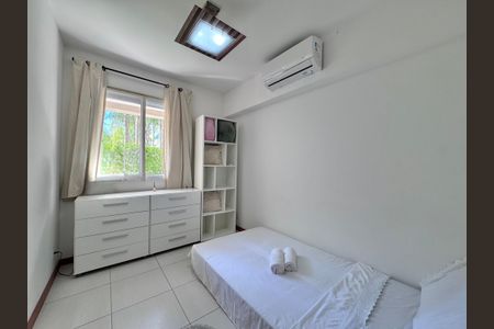 Apartamento à venda com 100m², 2 quartos e 2 vagas Apartamento à venda com 100m², 2 quartos e 2 vagasQuarto