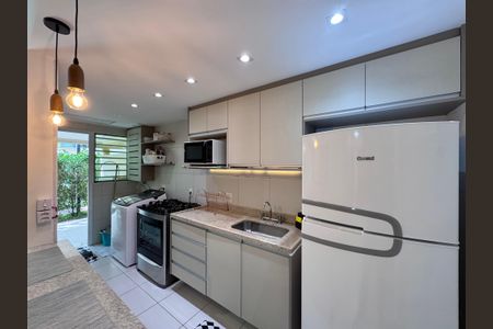 Apartamento à venda com 100m², 2 quartos e 2 vagas Apartamento à venda com 100m², 2 quartos e 2 vagasCozinha