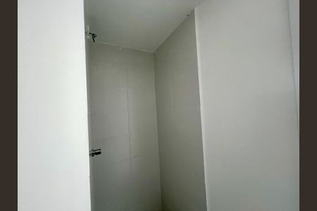 Apartamento para alugar com 32m², 2 quartos e sem vaga Apartamento para alugar com 32m², 2 quartos e sem vagaBanheiro