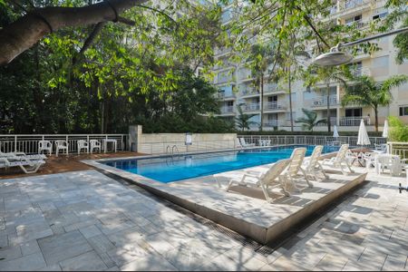 Apartamento à venda com 40m², 1 quarto e 1 vaga Apartamento à venda com 40m², 1 quarto e 1 vagaPiscina