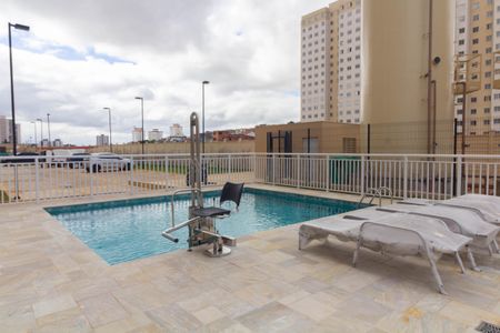 Apartamento à venda com 33m², 2 quartos e sem vagaÁrea comum - Piscina