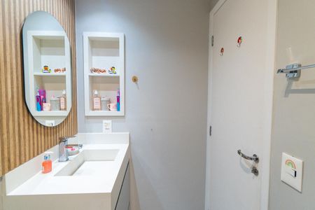 Apartamento à venda com 127m², 3 quartos e 2 vagas Apartamento à venda com 127m², 3 quartos e 2 vagasBanheiro da Suíte 2