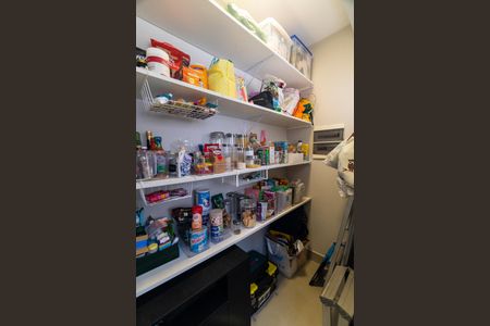 Apartamento à venda com 127m², 3 quartos e 2 vagas Apartamento à venda com 127m², 3 quartos e 2 vagasDespensa