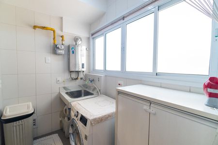 Apartamento à venda com 127m², 3 quartos e 2 vagas Apartamento à venda com 127m², 3 quartos e 2 vagasÁrea de Serviço