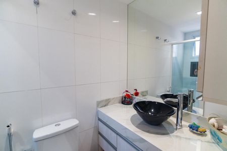 Apartamento à venda com 127m², 3 quartos e 2 vagas Apartamento à venda com 127m², 3 quartos e 2 vagasBanheiro da Suíte 3