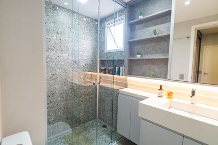 Apartamento à venda com 127m², 3 quartos e 2 vagas Apartamento à venda com 127m², 3 quartos e 2 vagasBanheiro da Suíte 1