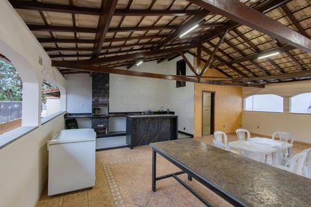 Casa à venda com 489m², 5 quartos e 2 vagasTerraço