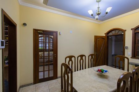 Casa à venda com 489m², 5 quartos e 2 vagasSala de Jantar