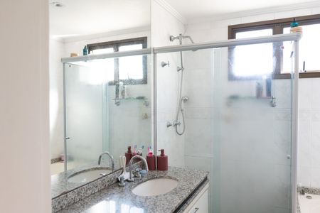 Apartamento para alugar com 172m², 4 quartos e 4 vagasBanheiro da Suíte 2