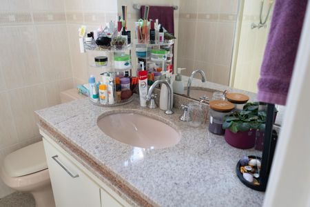 Apartamento para alugar com 172m², 4 quartos e 4 vagasBanheiro da Suíte 1