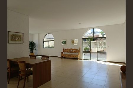 Apartamento para alugar com 110m², 3 quartos e 1 vaga Apartamento para alugar com 110m², 3 quartos e 1 vagaÁrea comum - Salão de festas