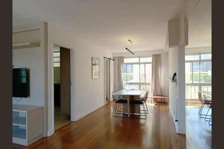 Apartamento para alugar com 110m², 3 quartos e 1 vaga Apartamento para alugar com 110m², 3 quartos e 1 vagaSala