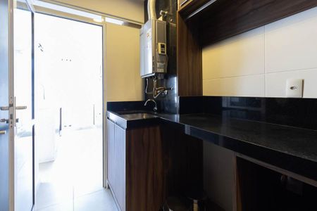 Apartamento à venda com 93m², 2 quartos e 2 vagas Apartamento à venda com 93m², 2 quartos e 2 vagasÁrea de Serviço