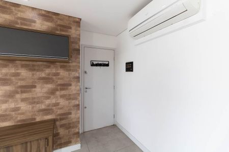 Apartamento à venda com 93m², 2 quartos e 2 vagas Apartamento à venda com 93m², 2 quartos e 2 vagasEntrada