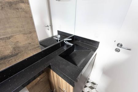 Apartamento à venda com 93m², 2 quartos e 2 vagas Apartamento à venda com 93m², 2 quartos e 2 vagasBanheiro da Suíte 2