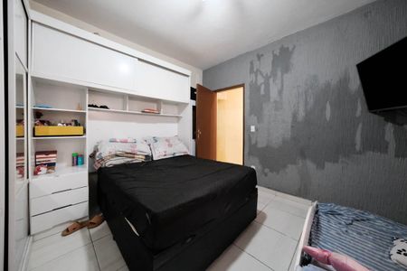 Casa à venda com 14m², 3 quartos e 3 vagasQuarto 2