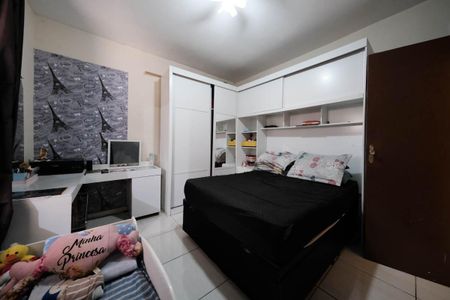 Casa à venda com 14m², 3 quartos e 3 vagasQuarto 3
